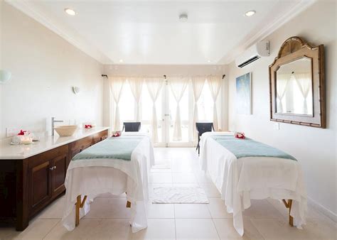 Blue Waters Resort & Spa | Hotels in Antigua | Audley Travel CA