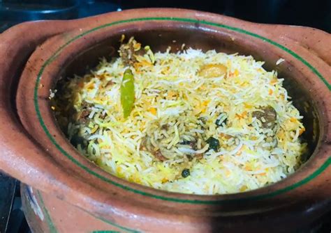 How To Prepare Perfect Matka Beef Biryani Dinarsy