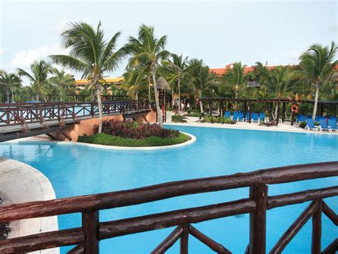 Barcelo Maya Beach Resort Cheap Vacations Packages | Red Tag Vacations