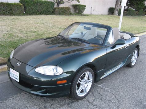 2004 Mazda MX-5 Miata - Information and photos - MOMENTcar