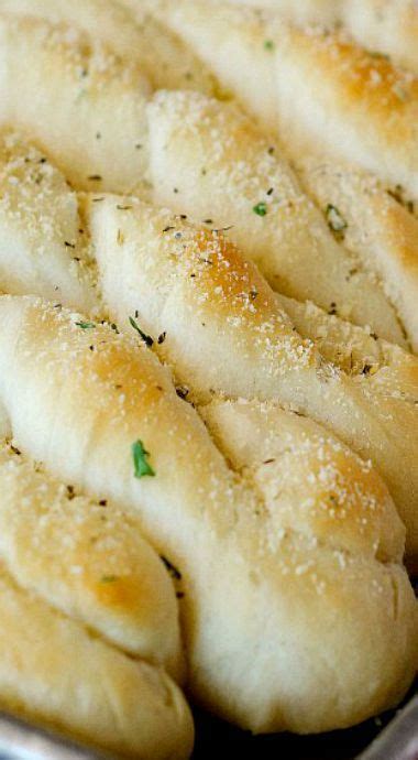 Easy Garlic Butter Breadsticks Artofit