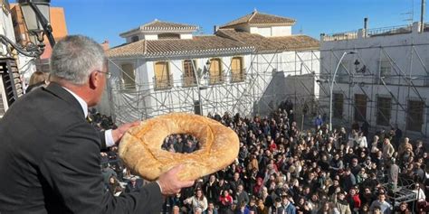 Canal Sur Ensalza La Festividad De Los Roscos Y Carretillas De Olula