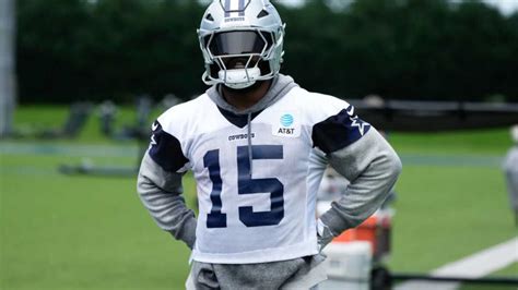 Dallas Cowboys At Camp Video Ezekiel Elliott No 1 Rb Shows Zip Vs