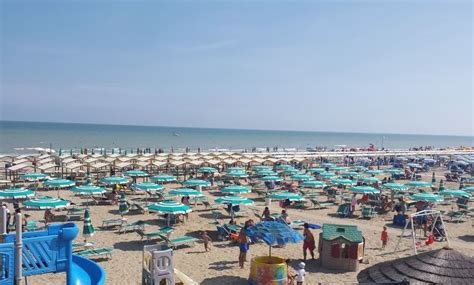 Riccione Pacchetto Con Hotel Colazione Italia In Miniatura Acquario