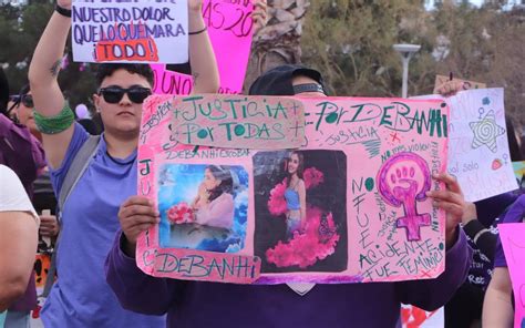 Marchan miles de mujeres en Ciudad Juárez por el 8M El Heraldo de