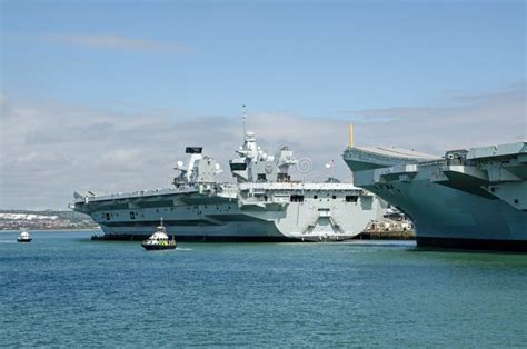 Pr Ncipe De Hms Portaaviones Portsmouth Imagen Editorial Imagen De