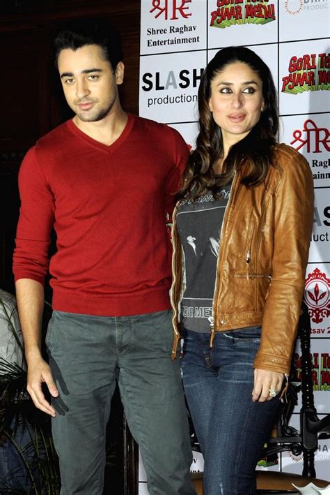 Kareena Kapoor And Imran Khan During Promotions Of Gori Tere Pyaar Mein