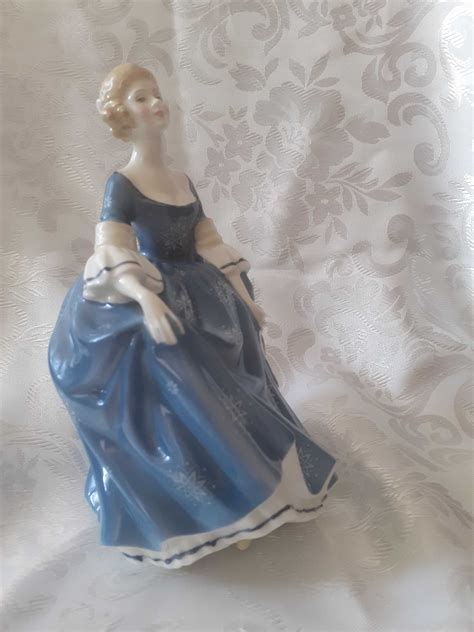 Figurka Porcelanowa Royal Doulton Hn Hilary Rudka Koz Owiecka Olx Pl