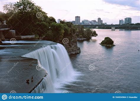 Rideau Falls Ottawa Editorial Stock Image Image Of Flowing 184934964