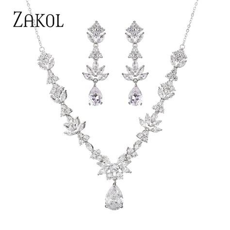 Zakol Ensemble De Boucles D Oreilles En Zircone Cubique Collier De