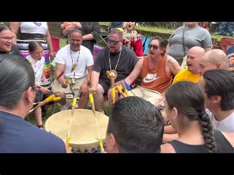 Bad River Singers Live At Menominee Vets Pow Wow Youtube