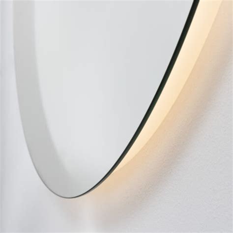 Moen X Mm Oval Led Spegel Med Ambient Belysning