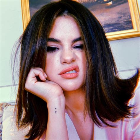 Selena Gomez explica la decisión que ha tomado con su cuenta de