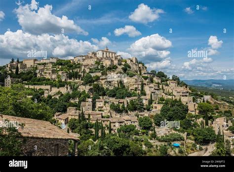 Gordes Le Plus Beaux Villages De France Departement Vaucluse