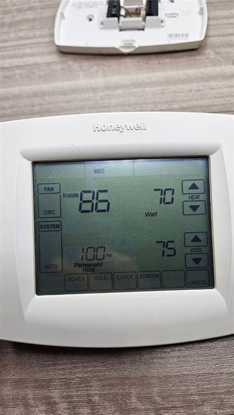 Honeywell Th8320u1008 Touchscreen Programmable Thermostat T26 Ebay