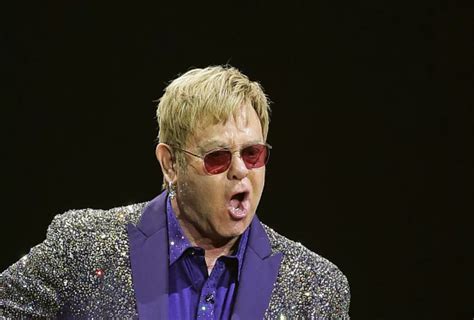 Elton Johns Moving Tribute To David Bowie And His Post Super Bowl