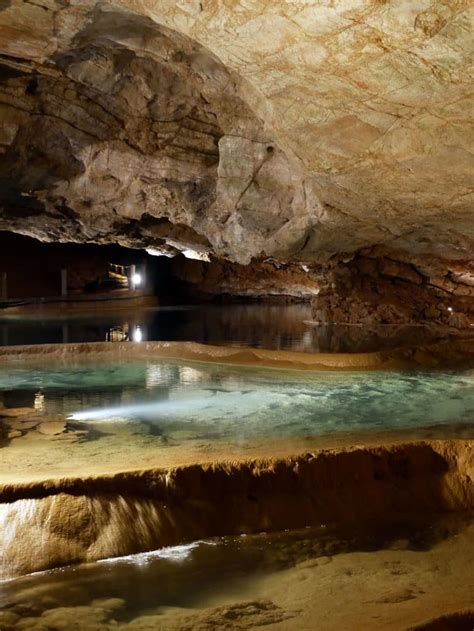 Le Gouffre De Padirac Un Incroyable Voyage Au Centre De La Terre