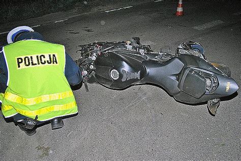 Kolejny wypadek z udziałem motocyklisty Ranny 27 latek FOTO