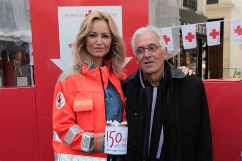 Photo Adriana Karembeu Et Le Professeurr Jean Jacques Eledjam