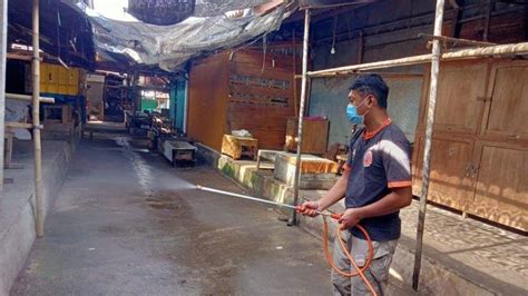 Pasar Jambangan Karanganyar Kembali Dibuka Pedagang Dan Pengunjung