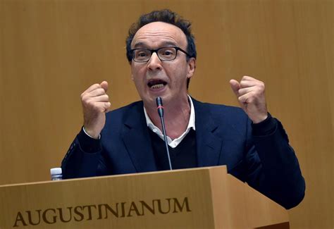 Benigni In Vaticano Il Papa Un Rivoluzionario Meraviglioso La