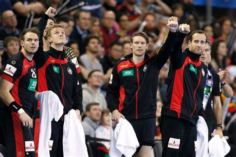 Handball Wm Deutsche Handballer Nach Sieg Gegen Kroatien