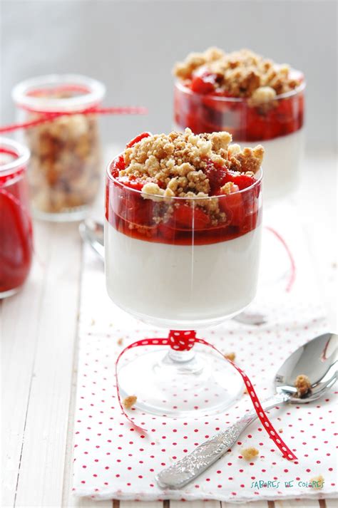 Mousse De Mascarpone Fresas Maceradas Y Crumble