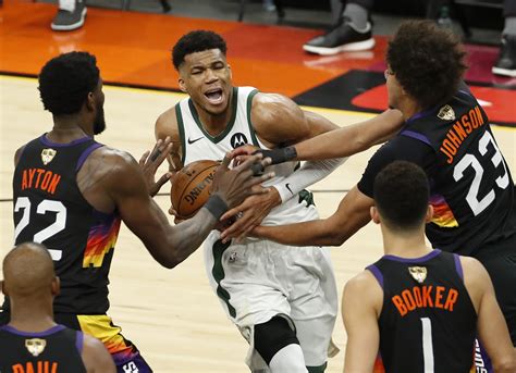 Phoenix Suns: How to Stop Giannis Antetokounmpo in NBA Finals