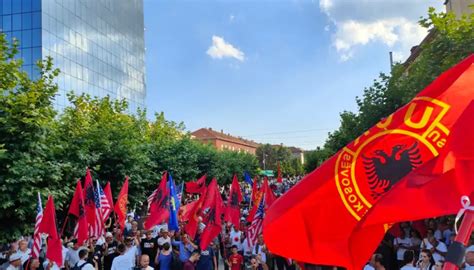 Organizata e Veteranëve protestë kundër qeverisë së Kosovës kërkohet