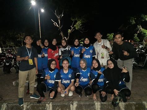 Tim Futsal Putri FMIPA Meraih Runner Up Pada Futsal Competition Rector