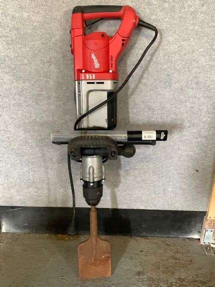 Milwaukee 950 Electric Jack Hammer - Tullochs Auctions