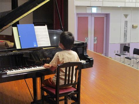 「ホールでグランドピアノを弾こう」を開催しました🎹 宝塚市立公民館