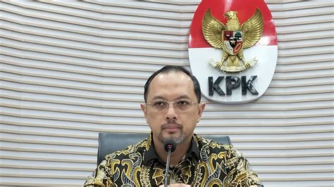 KPK Temukan Dokumen Hingga Uang Terkait Dugaan Korupsi Di Pemkot