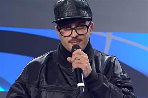 Geolier canta a Sanremo riesci a capire il testo della canzone È