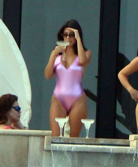 Kourtney Kardashian In Pink Swimsuit 2018 04 Gotceleb