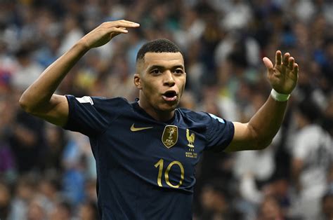 Mbappe's hat-trick in vain on Messi's night | Reuters