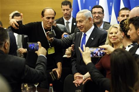 Israels Netanyahu Returns With Hard Right Cabinet Set To Expand Settlements The Straits Times