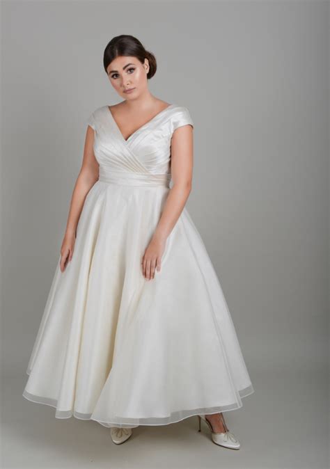 Plus Size Short Wedding Dresses For Women Dresses Images