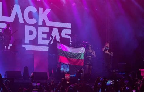 Black Eyed Peas предизвикаха истински фурор на Burgas Breeze Fest • © Меломанбг