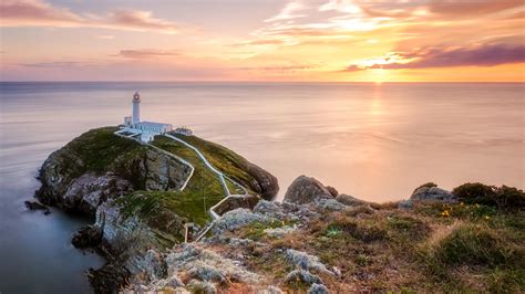 Bing Image South Stack Lighthouse Holyhead Wales Bing Wallpaper