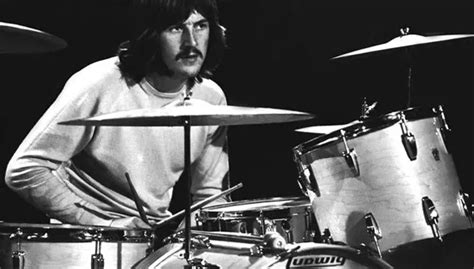 Hace 40 Años Moría John Bonzo Bonham El Sanguíneo Baterista De Led