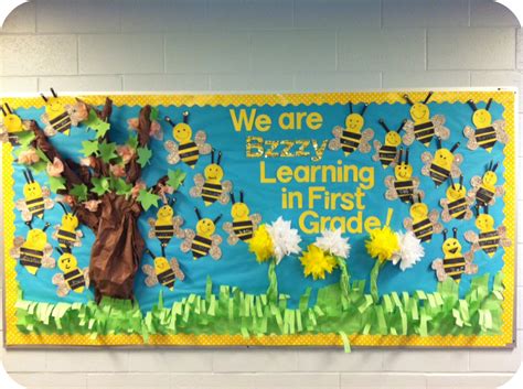 Bee Classroom Bulletin Board Inspiration Diy And Pin It Buttons Bee