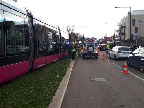 C Te D Or Accidents Dijon Les Collisions Pi Tons Tramway