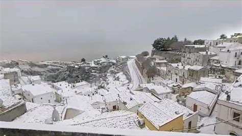 Neve In Puglia Imbiancati Gargano Monti Dauni E Barese Gazzetta It