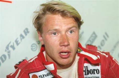 Mika Hakkinen Looks Flustered After Retiring 7 Laps From The Finish