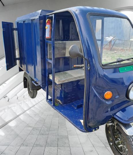 Electric Loader Rickshaw Container Delivery Food Truck Vishala E