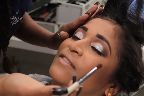 How Much Do Makeup Artist Charge In Nigeria Saubhaya Makeup