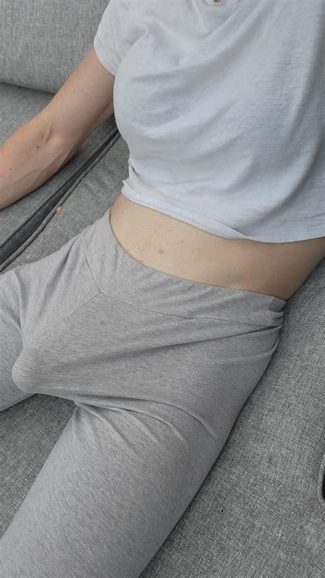 Yoga Bulge😈🍆 R Tbulges