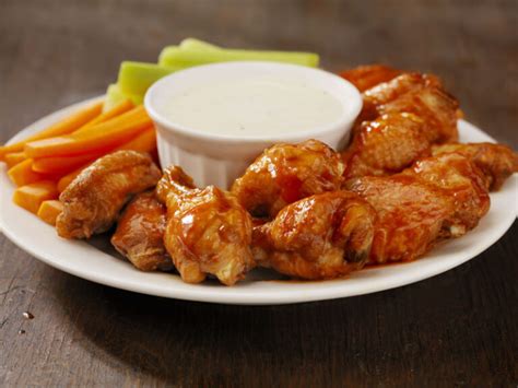 Buffalo Chicken Wings With Cottage Cheese Ranch Dip Prairie Farms