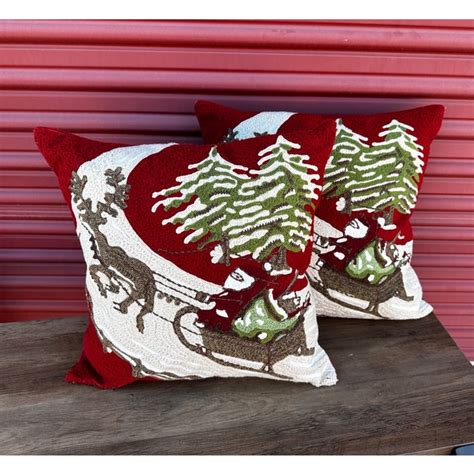 Vintage Set of 2 Pottery Barn Embroidered Christmas Pillows | Chairish